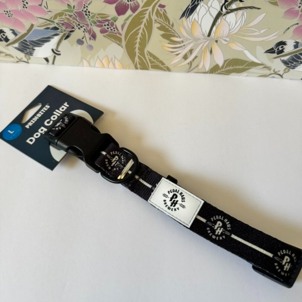 Pedal Haus Large Dog Collar – NWT | Navy & White | Size Large (18”–26”)